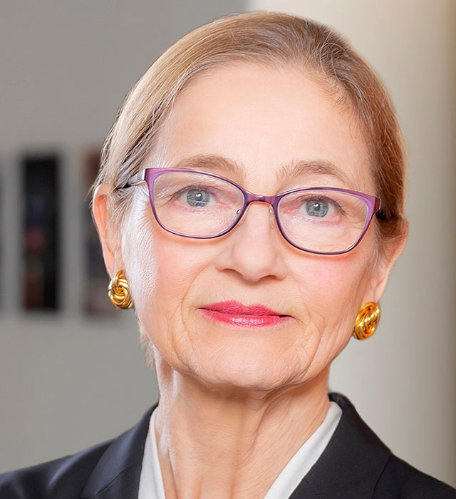 Dr. Susan E. Craig